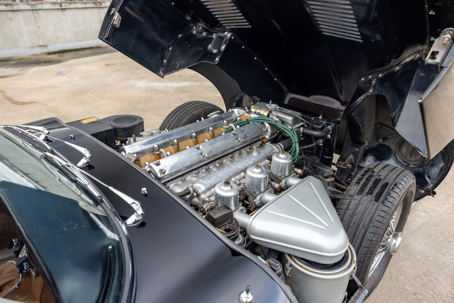 Used Jaguar E-Type for sale - 77251004: Photo 12