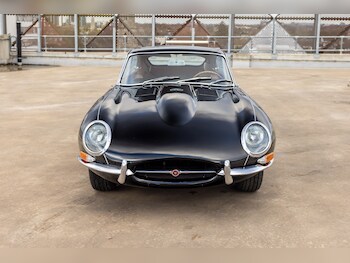 Used Jaguar E-Type 1965 for sale - 77251004: Photo