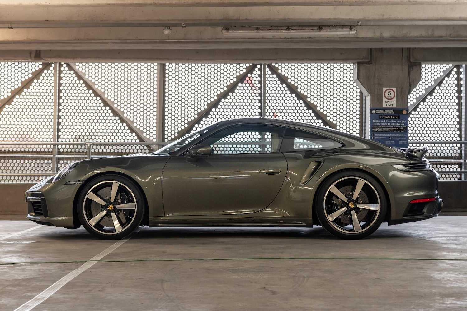 Used Porsche 911 2023 for sale - 77339249: Photo 4