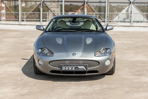 Used Jaguar XKR 2004 for sale - 74971780: Photo 2