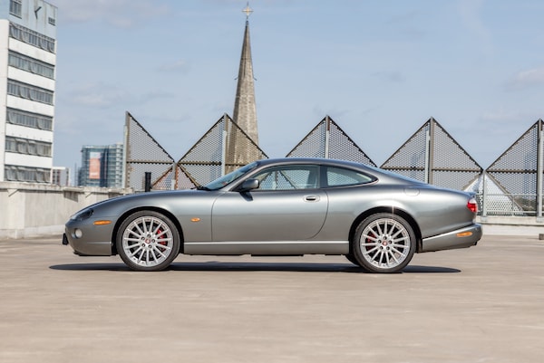 Used Jaguar XKR 2004 for sale - 74971780: Photo 4