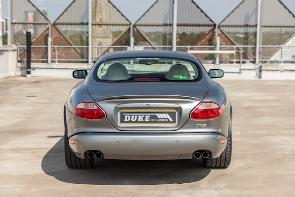 Used Jaguar XKR 2004 for sale - 74971780: Photo 6