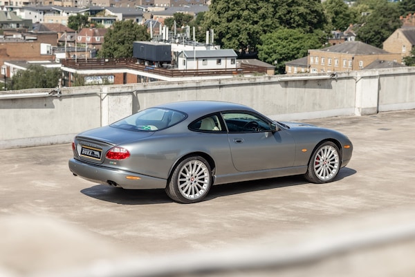 Used Jaguar XKR 2004 for sale - 74971780: Photo 8