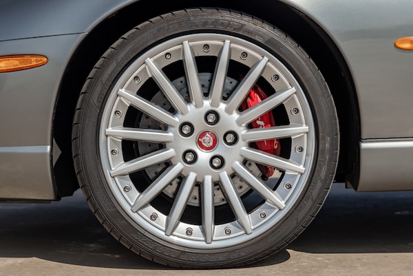 Used Jaguar XKR 2004 for sale - 74971780: Photo 9
