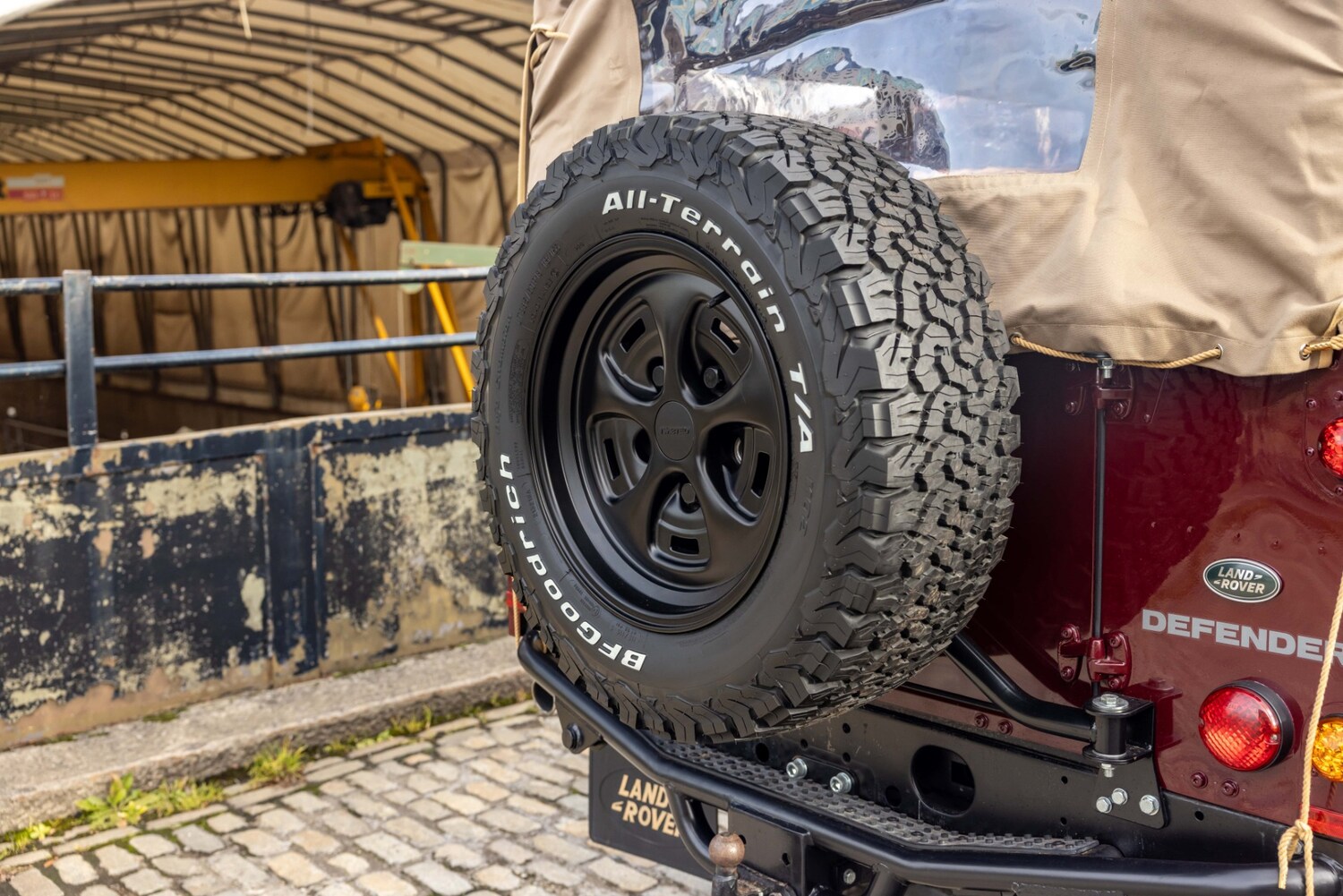 Used Land Rover Defender 2014 for sale - 76476893: Photo 8