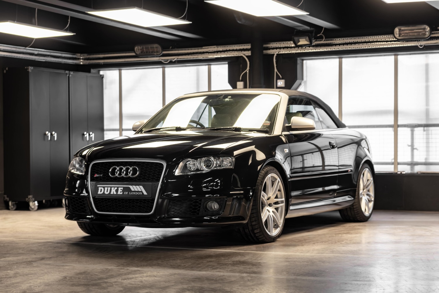 Used Audi RS4 2007 for sale - 76555295: Photo 2