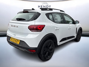 Used Dacia Sandero Stepway 2025 for sale - 79199796: Photo