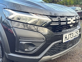 Used Dacia Sandero Stepway 2023 for sale - 79199798: Photo