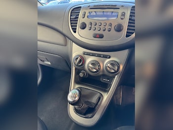 Used Hyundai i10 2011 for sale - 78476356: Photo