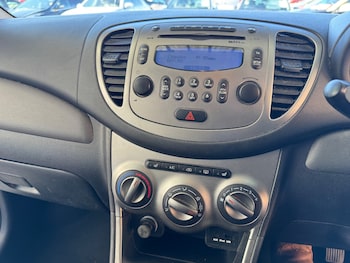 Used Hyundai i10 2011 for sale - 78476356: Photo