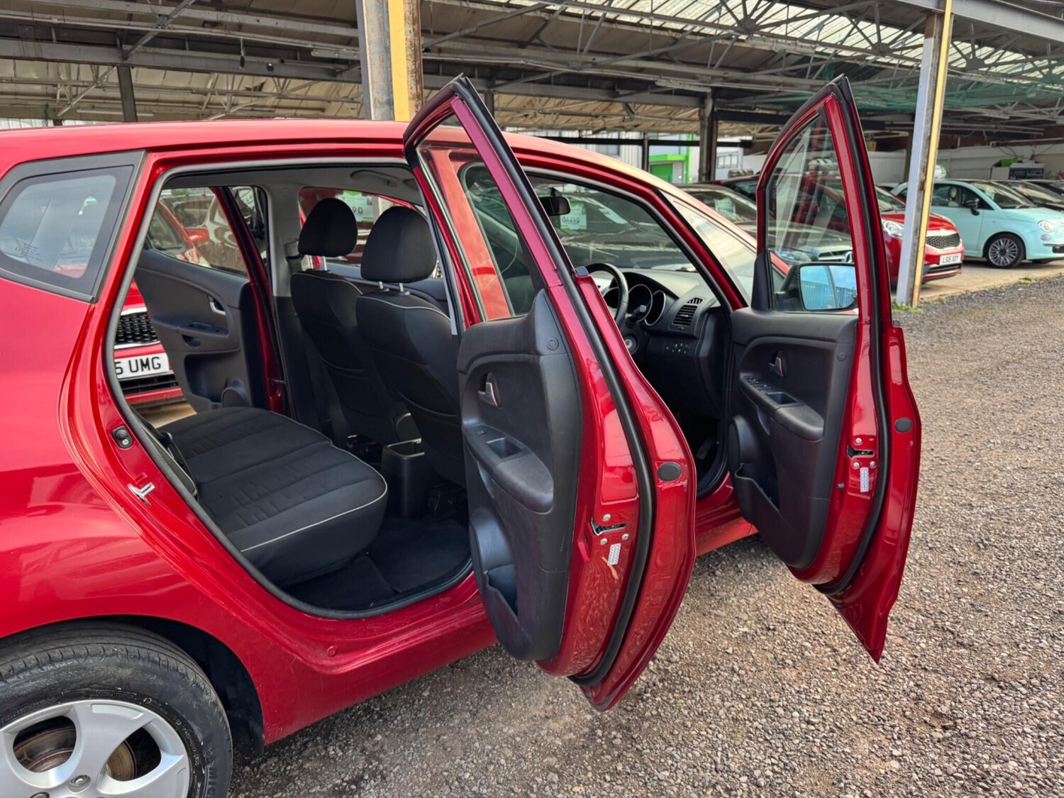 Used Kia Venga 2012 for sale - 78213341: Photo 10