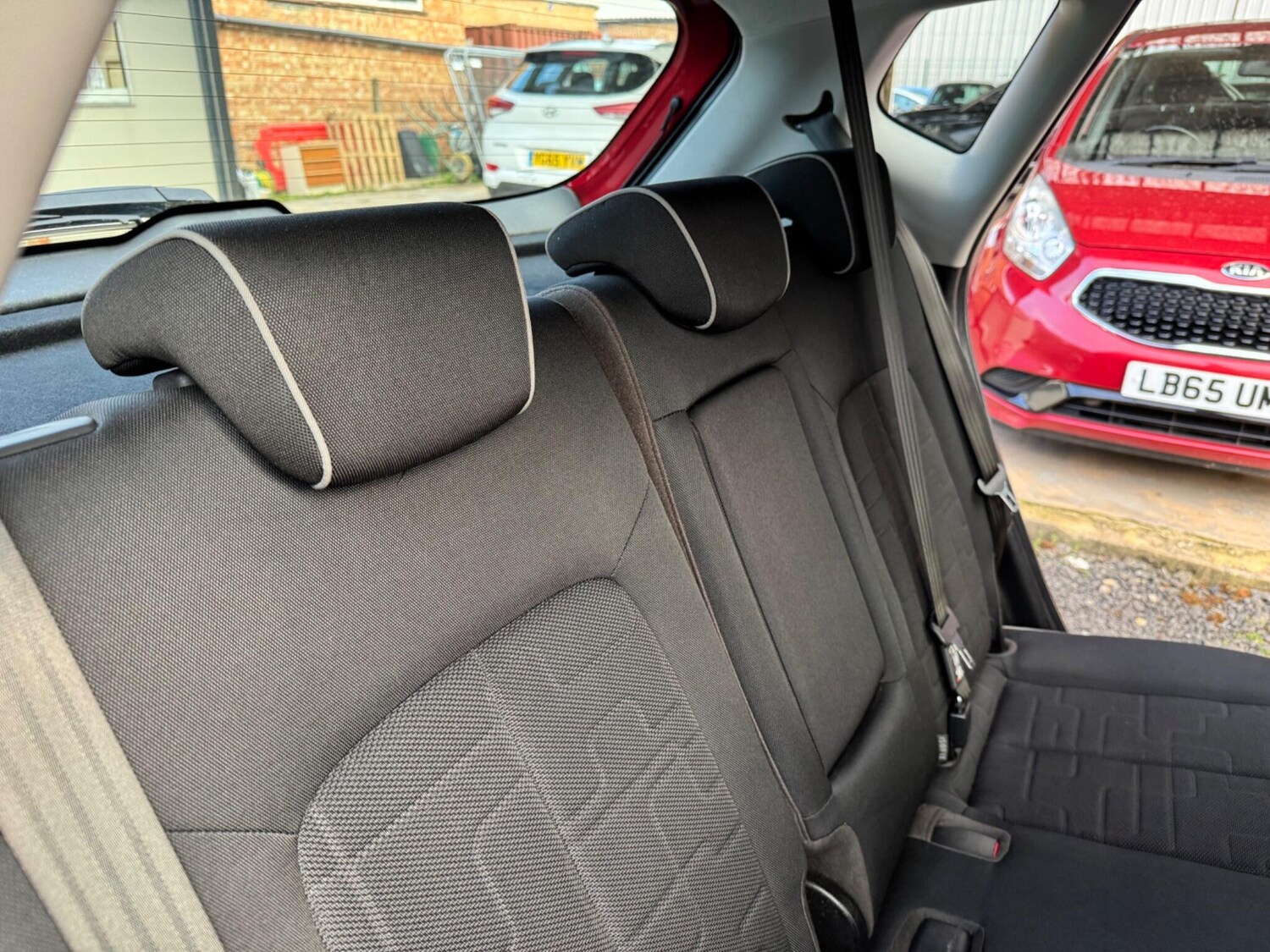 Used Kia Venga 2012 for sale - 78213341: Photo 25