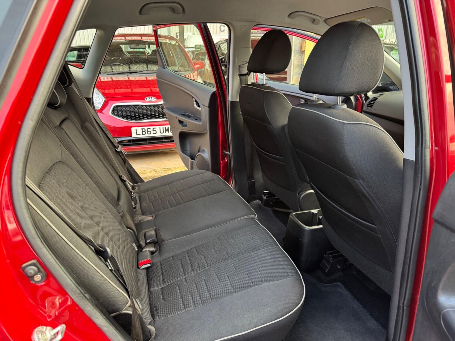 Used Kia Venga 2012 for sale - 78213341: Photo 26