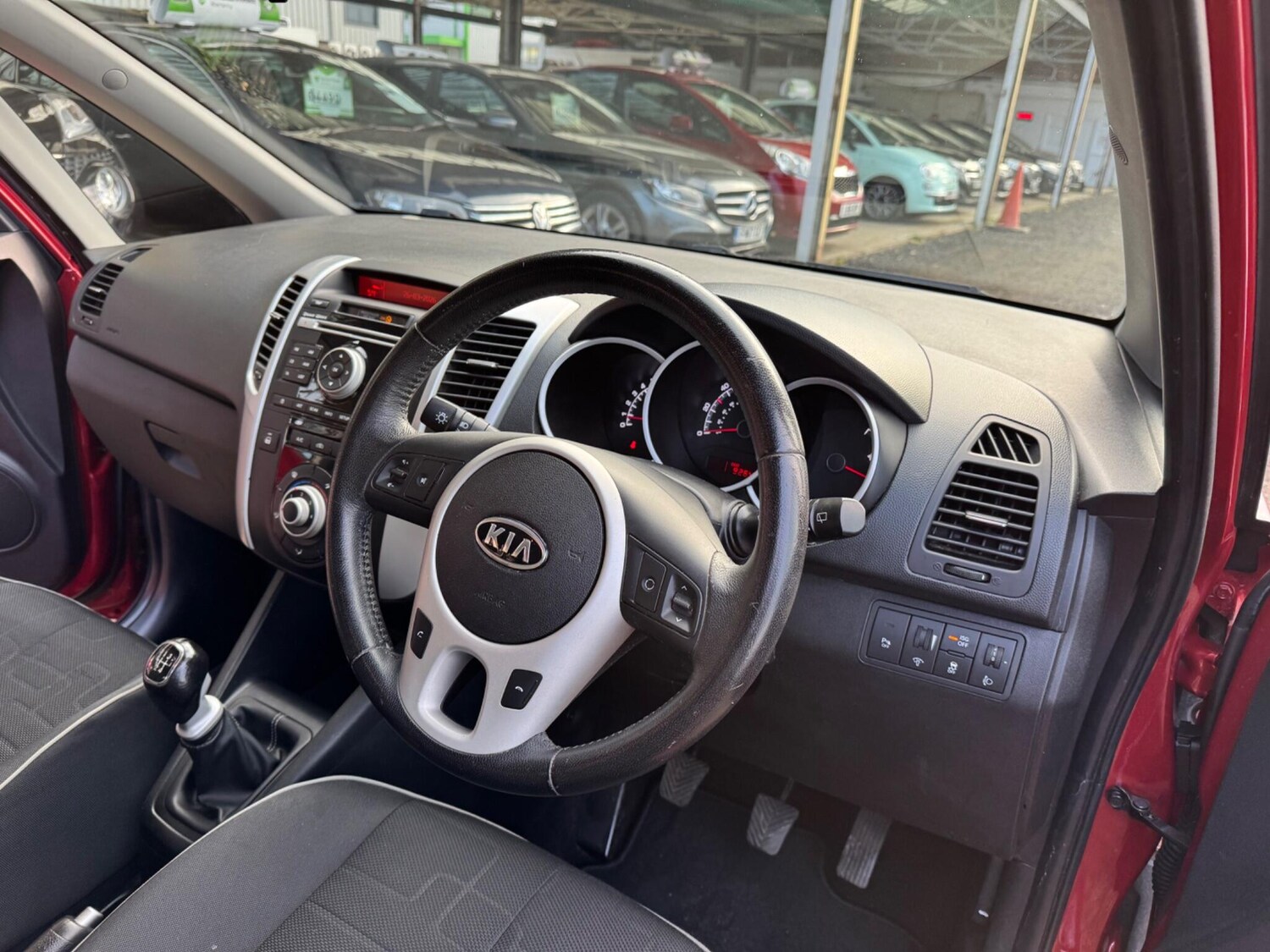 Used Kia Venga 2012 for sale - 78213341: Photo 33