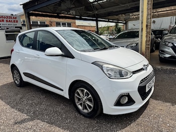 Used Hyundai i10 2015 for sale - 79306042: Photo