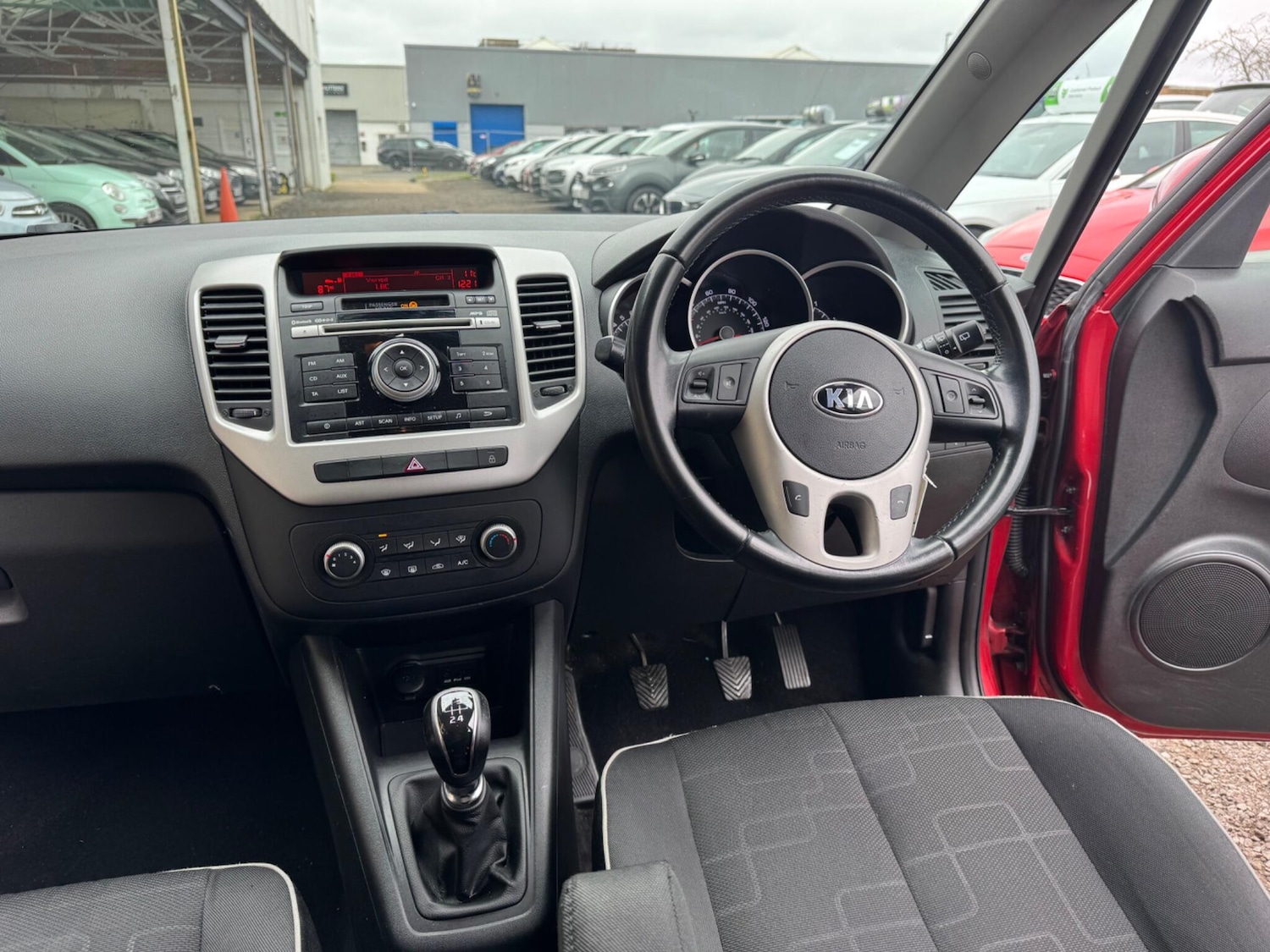 Used Kia Venga 2015 for sale - 78098368: Photo 22