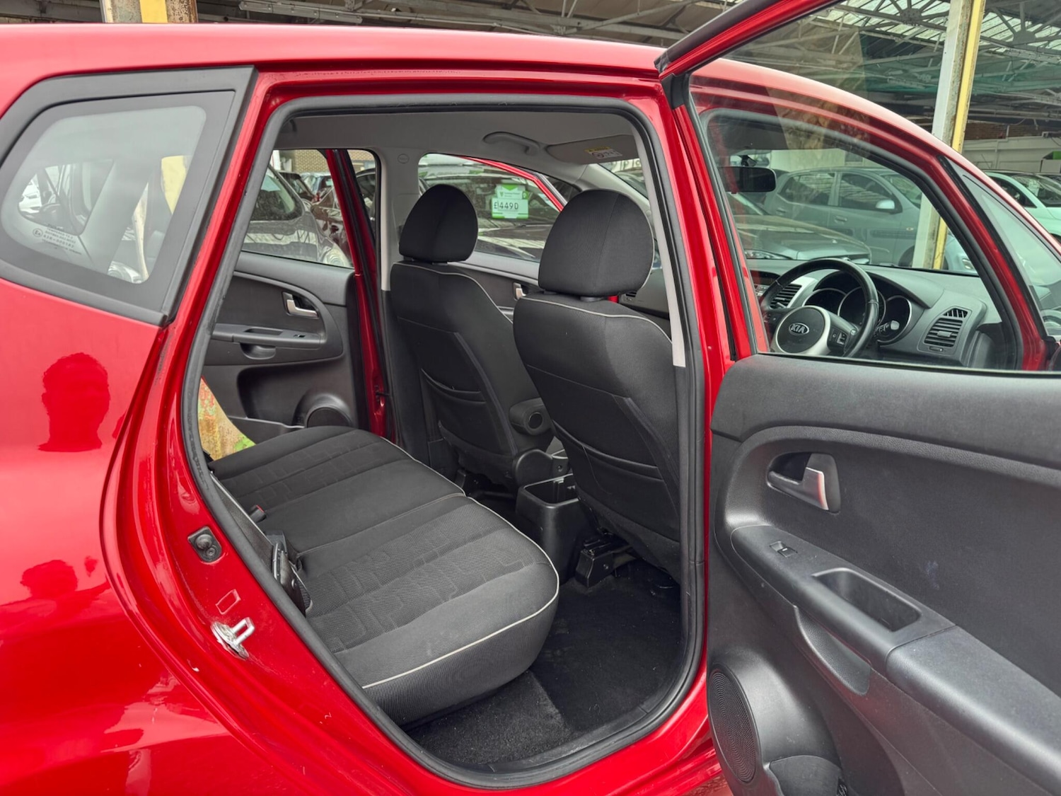 Used Kia Venga 2015 for sale - 78098368: Photo 32