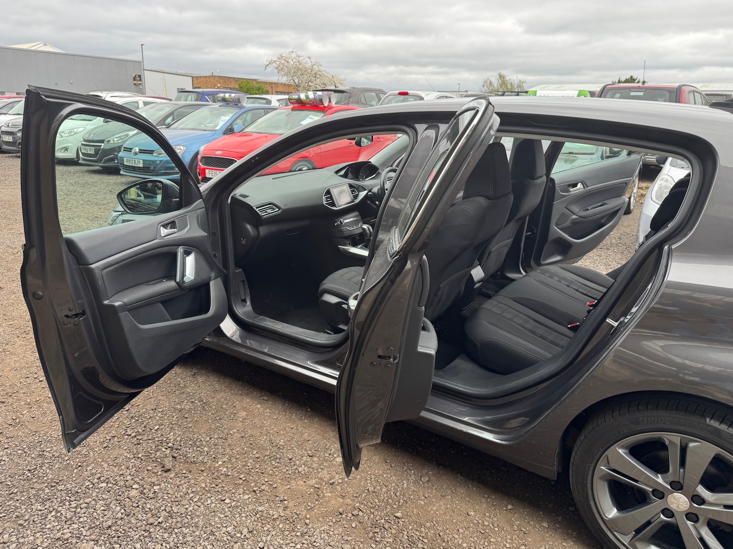 Used Peugeot 308 2017 for sale - 78182589: Photo 14