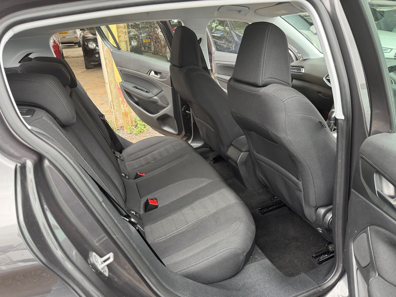 Used Peugeot 308 2017 for sale - 78182589: Photo 16