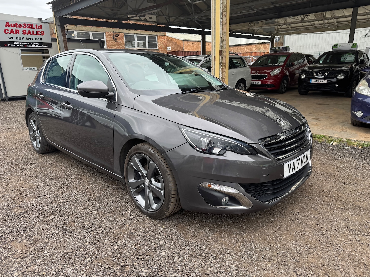 Used Peugeot 308 2017 for sale - 78182589: Photo 2