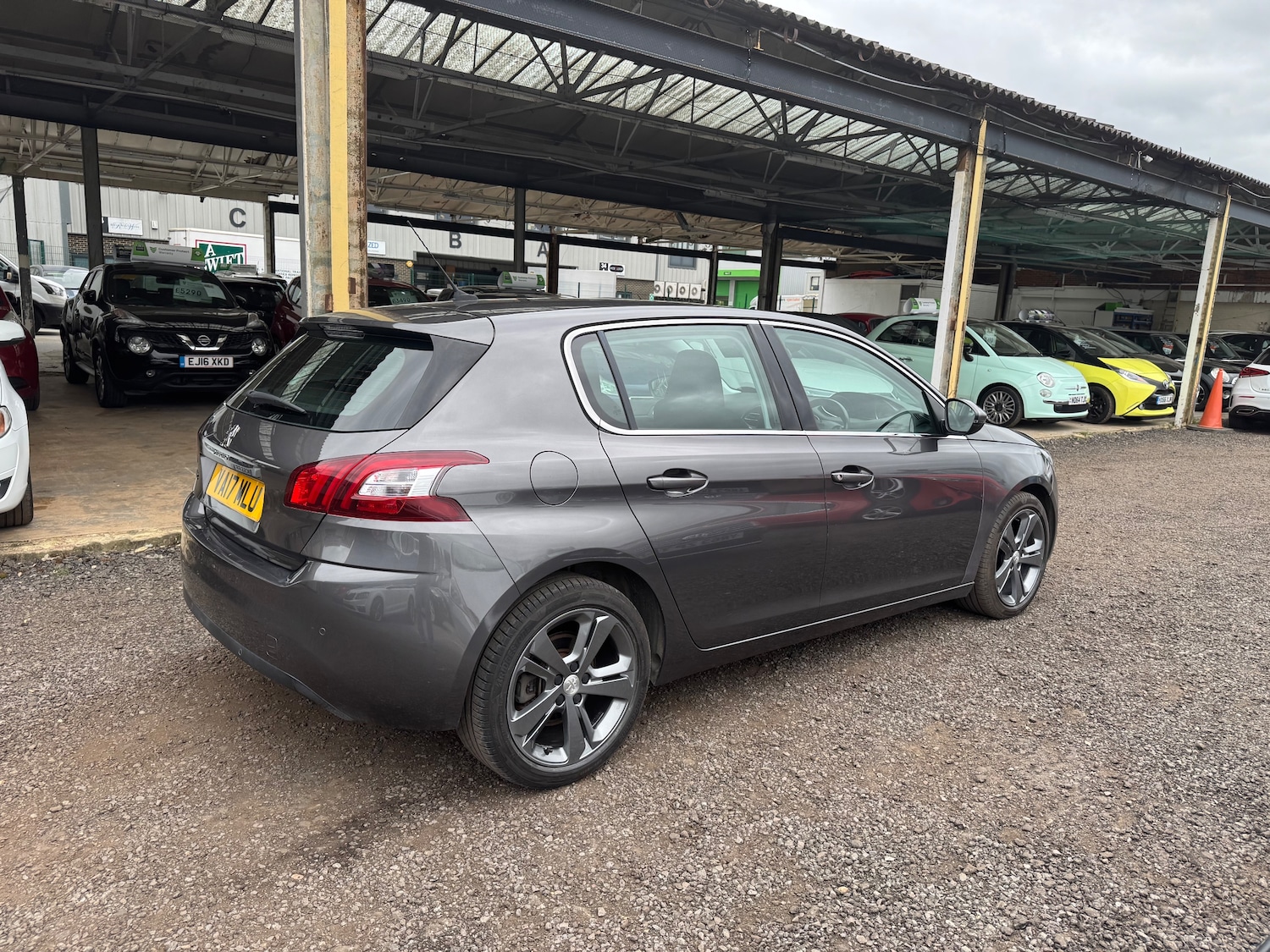 Used Peugeot 308 2017 for sale - 78182589: Photo 28