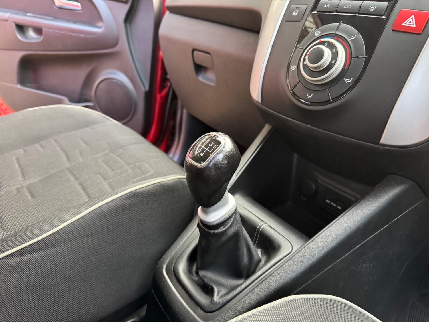 Used Kia Venga for sale - 78102419: Photo 31