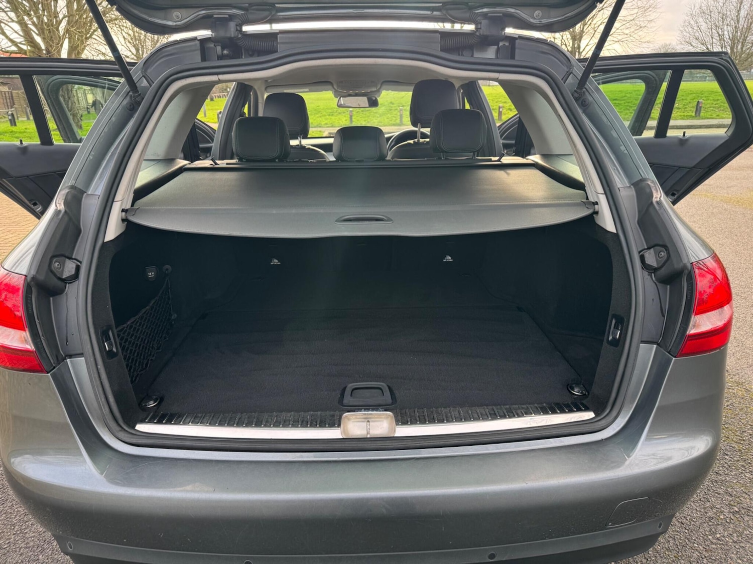 Used Mercedes-Benz C Class 2017 for sale - 78087185: Photo 28