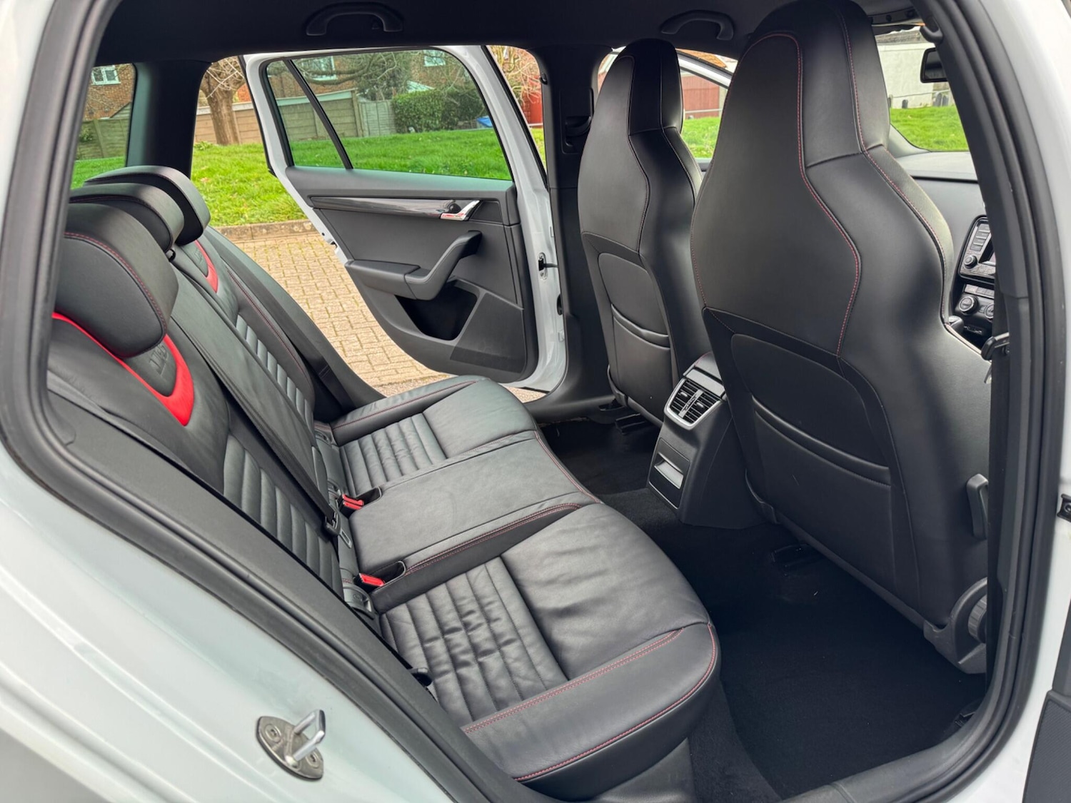 Used Skoda Octavia 2015 for sale - 78086778: Photo 43