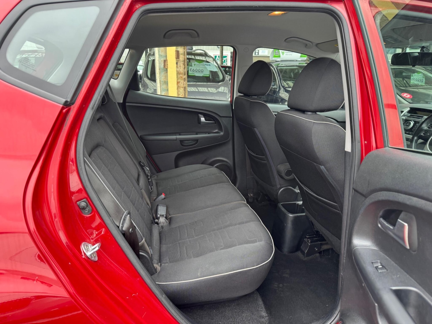 Used Kia Venga 2015 for sale - 78085784: Photo 24