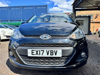 Used Hyundai i10 2017 for sale - 79438965: Photo