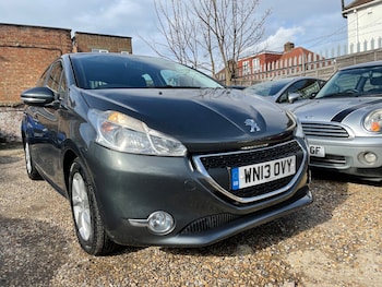 Used Peugeot 208 2013 for sale - 78576079: Photo