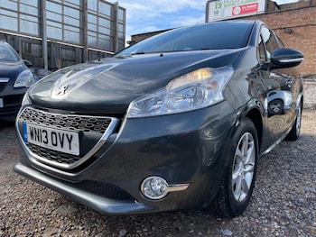 Used Peugeot 208 2013 for sale - 78576079: Photo