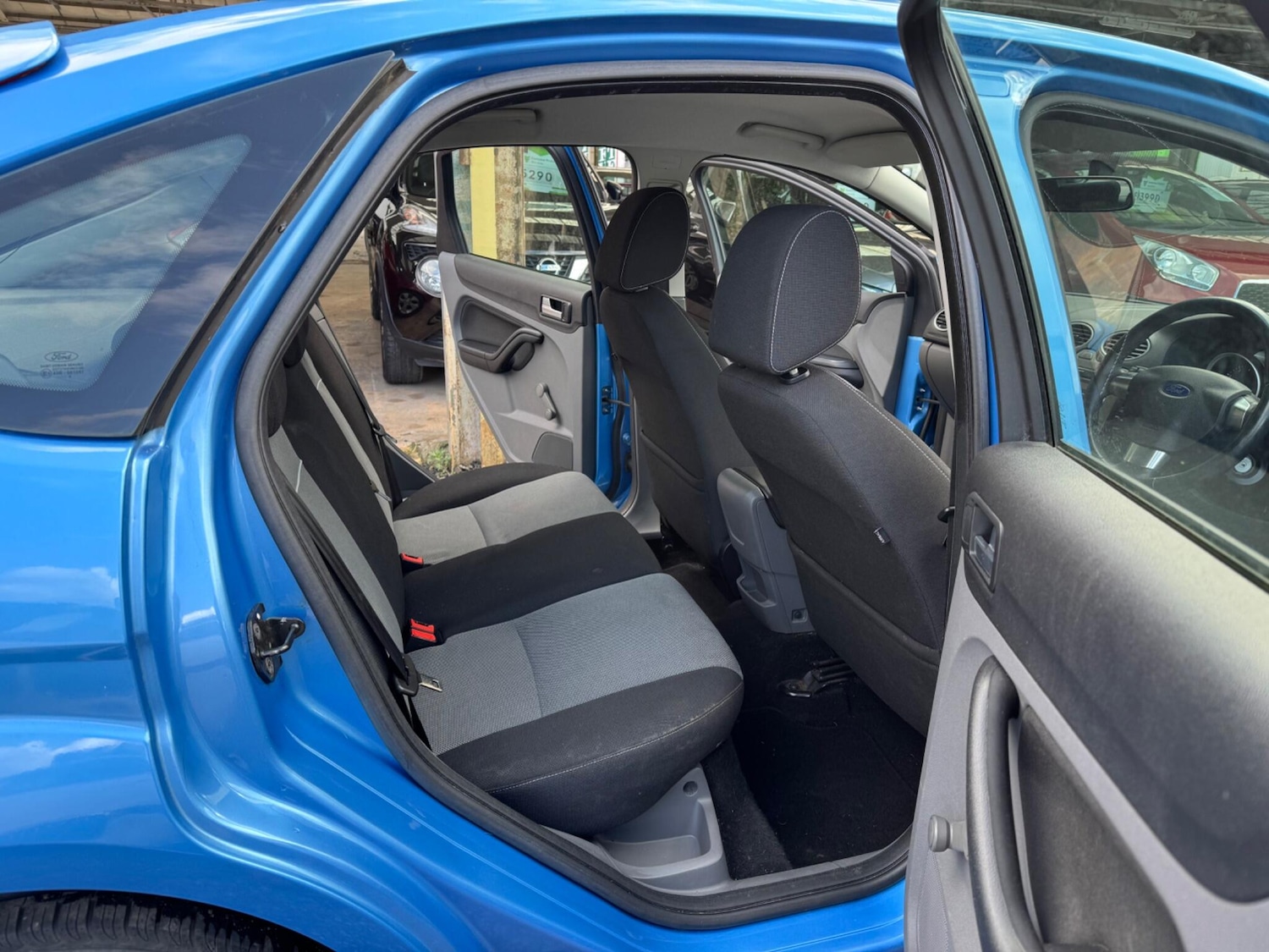 Used Ford Focus 2010 for sale - 78102417: Photo 10