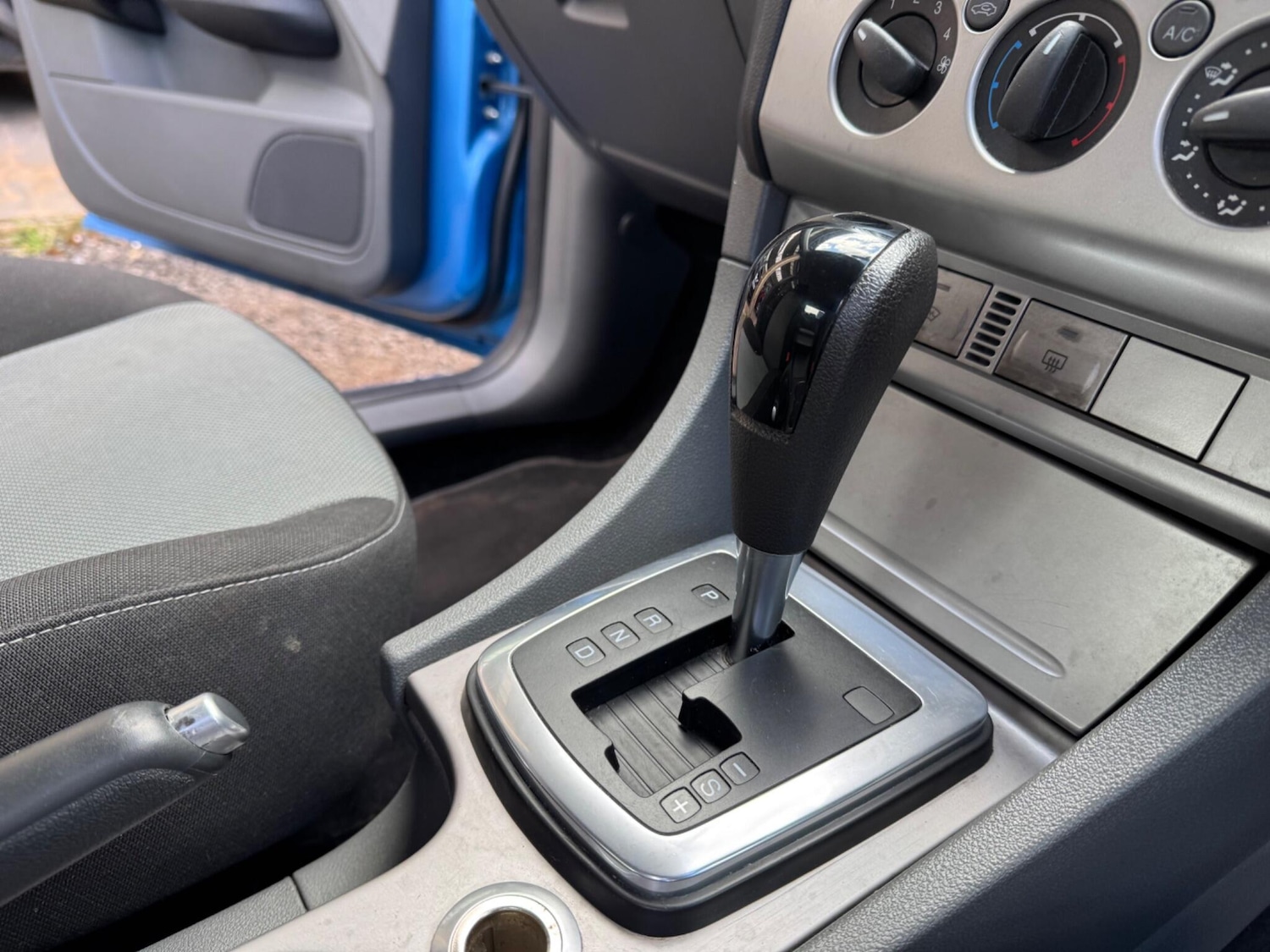 Used Ford Focus 2010 for sale - 78102417: Photo 18