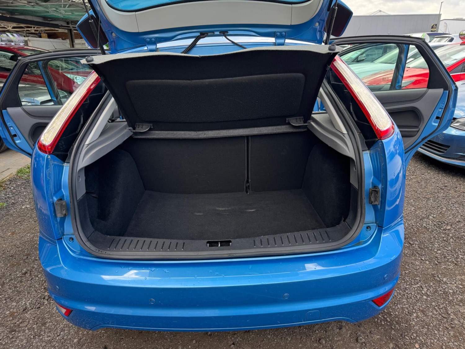 Used Ford Focus 2010 for sale - 78102417: Photo 8