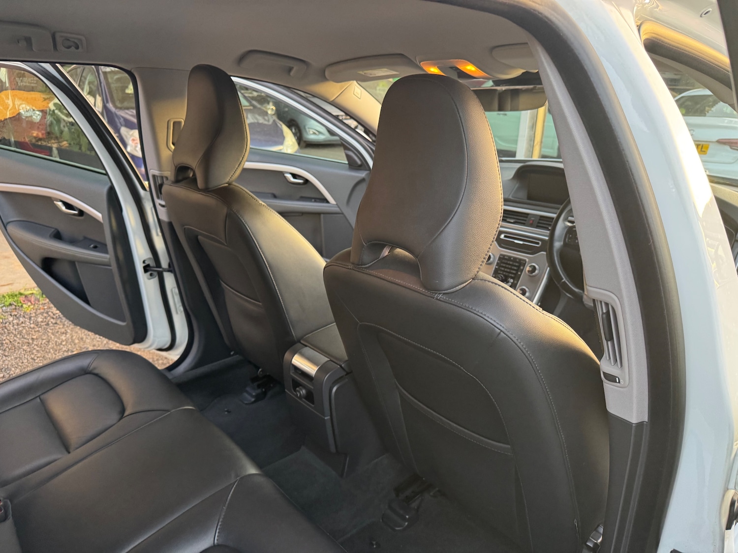 Used Volvo V70 2015 for sale - 78173070: Photo 30