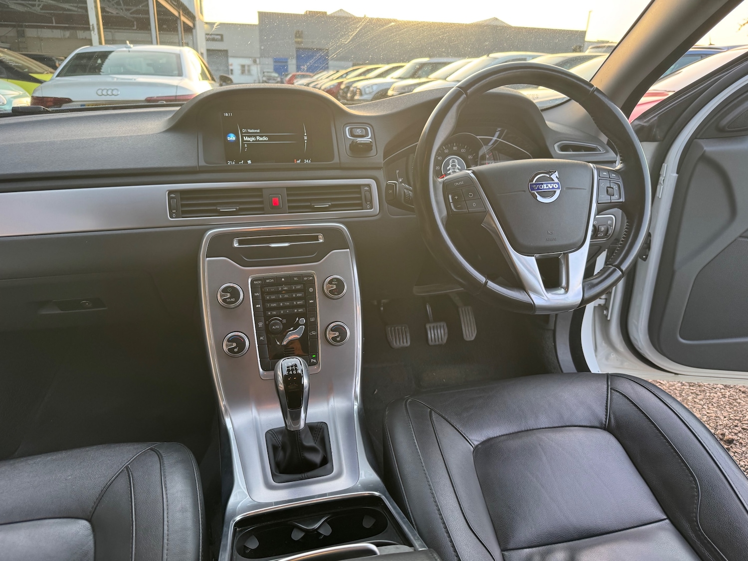 Used Volvo V70 2015 for sale - 78173070: Photo 32