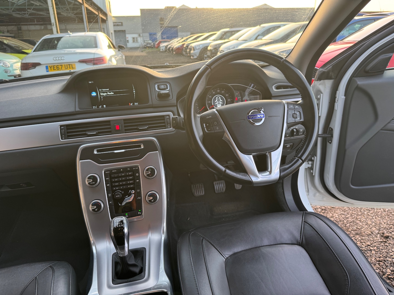 Used Volvo V70 2015 for sale - 78173070: Photo 36