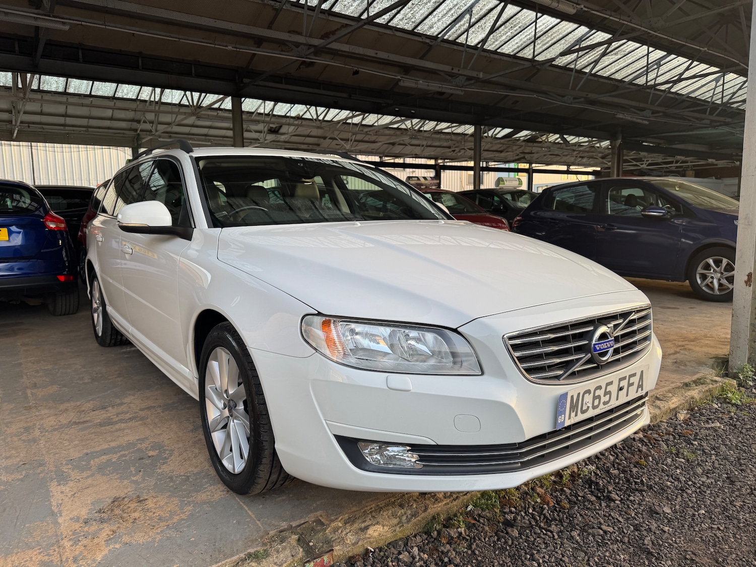 Used Volvo V70 2015 for sale - 78173070: Photo 50