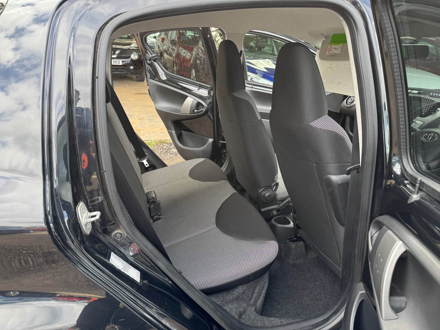 Used Toyota AYGO 2014 for sale - 78213343: Photo 24