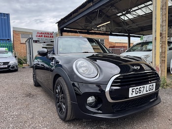 Used MINI Convertible 2017 for sale - 78610432: Photo