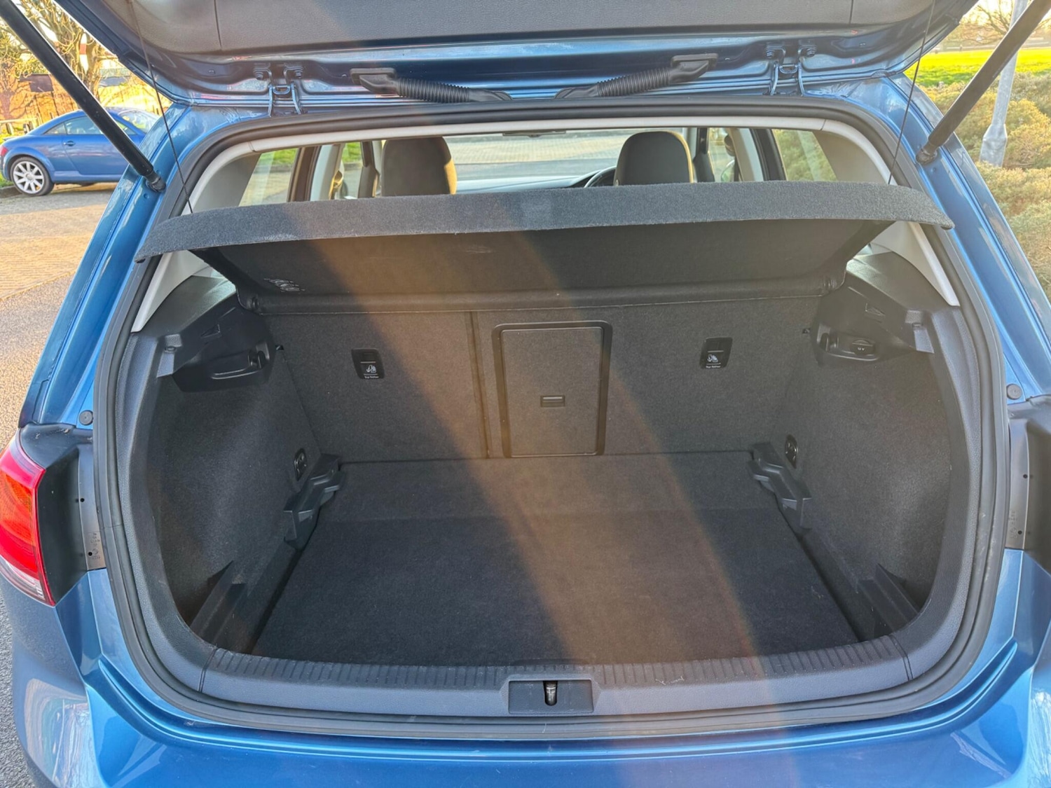 Used Volkswagen Golf for sale - 78102425: Photo 19