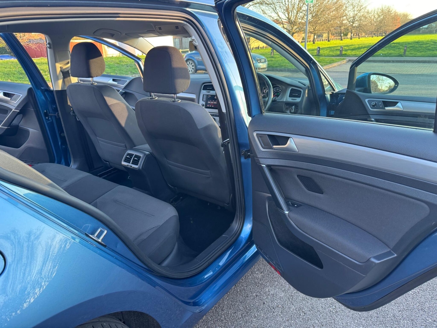 Used Volkswagen Golf for sale - 78102425: Photo 33