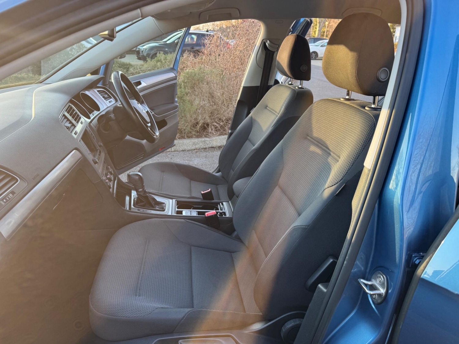 Used Volkswagen Golf for sale - 78102425: Photo 34