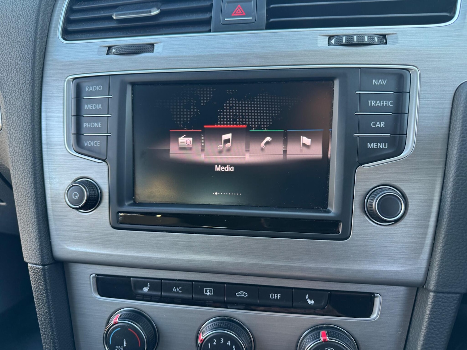 Used Volkswagen Golf for sale - 78102425: Photo 41