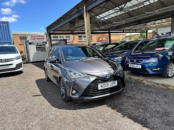 Used Toyota Yaris 2019 for sale - 78852441: Photo