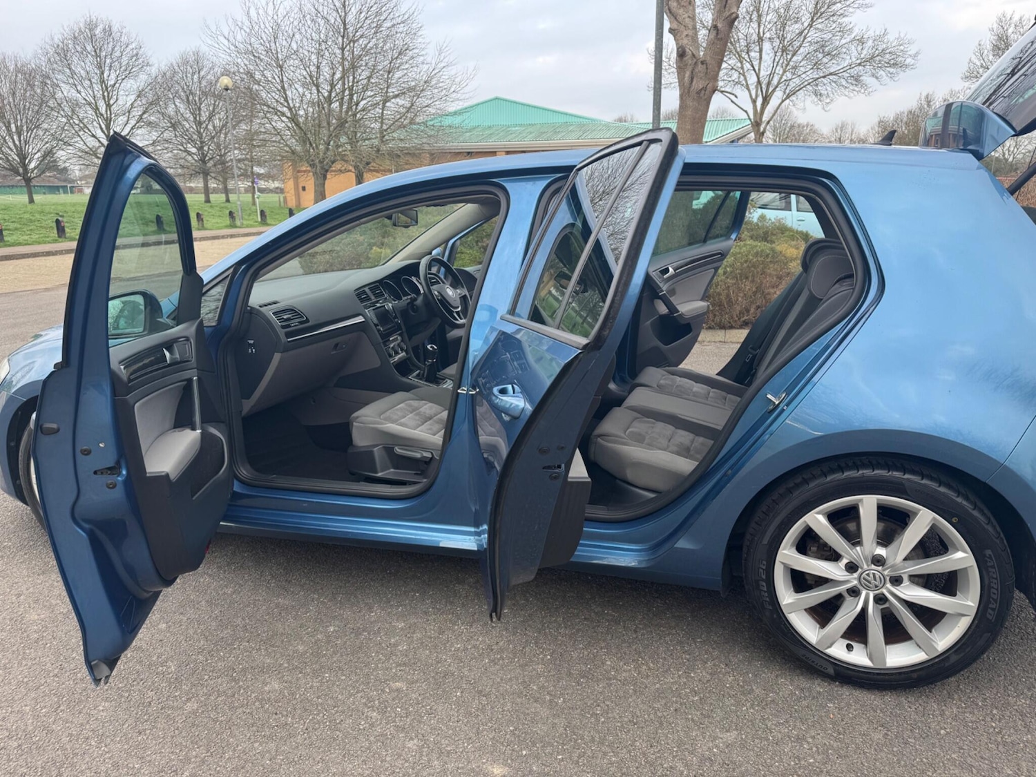 Used Volkswagen Golf for sale - 78102423: Photo 27