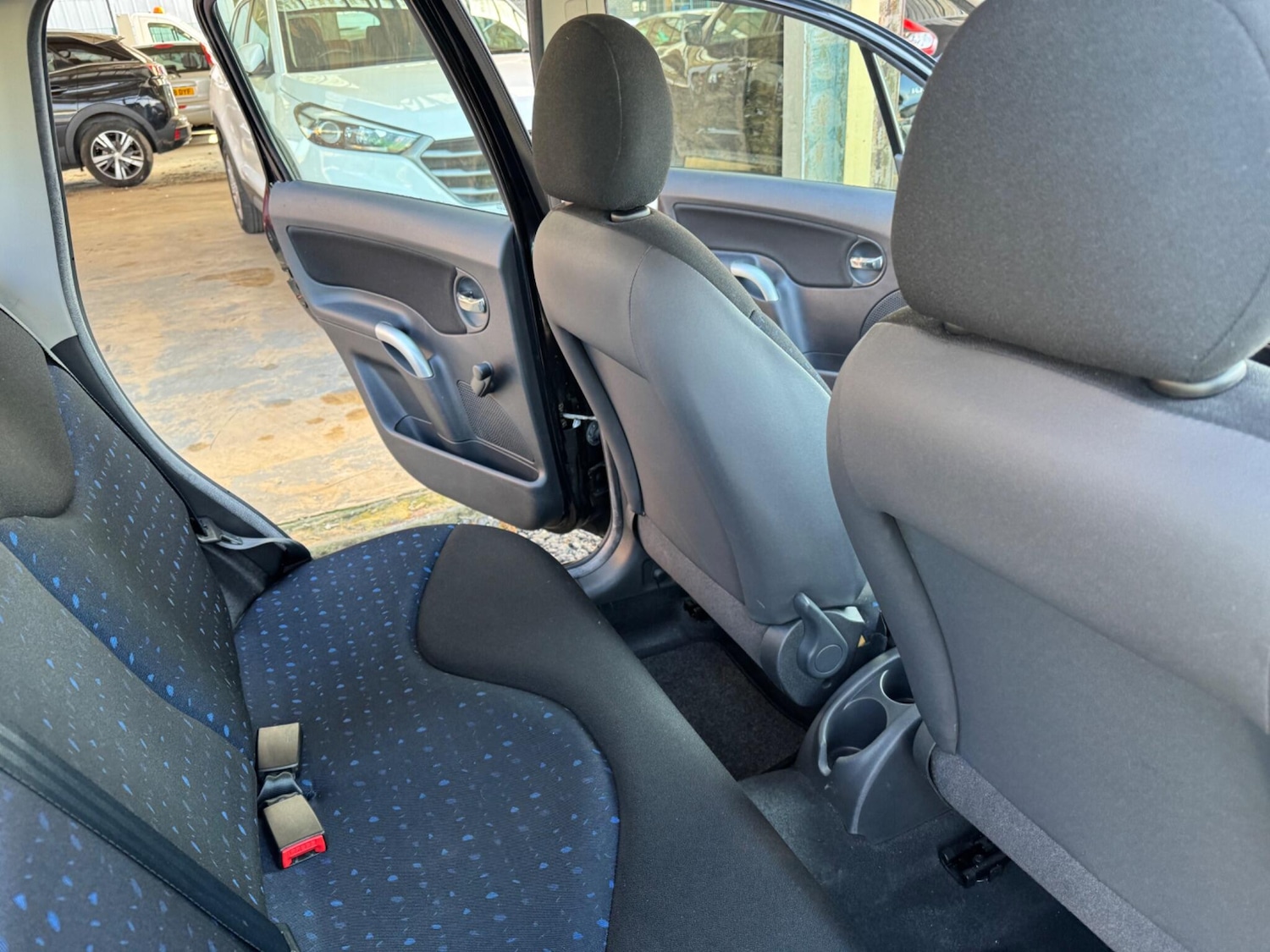 Used Citroen C3 2005 for sale - 78102414: Photo 25