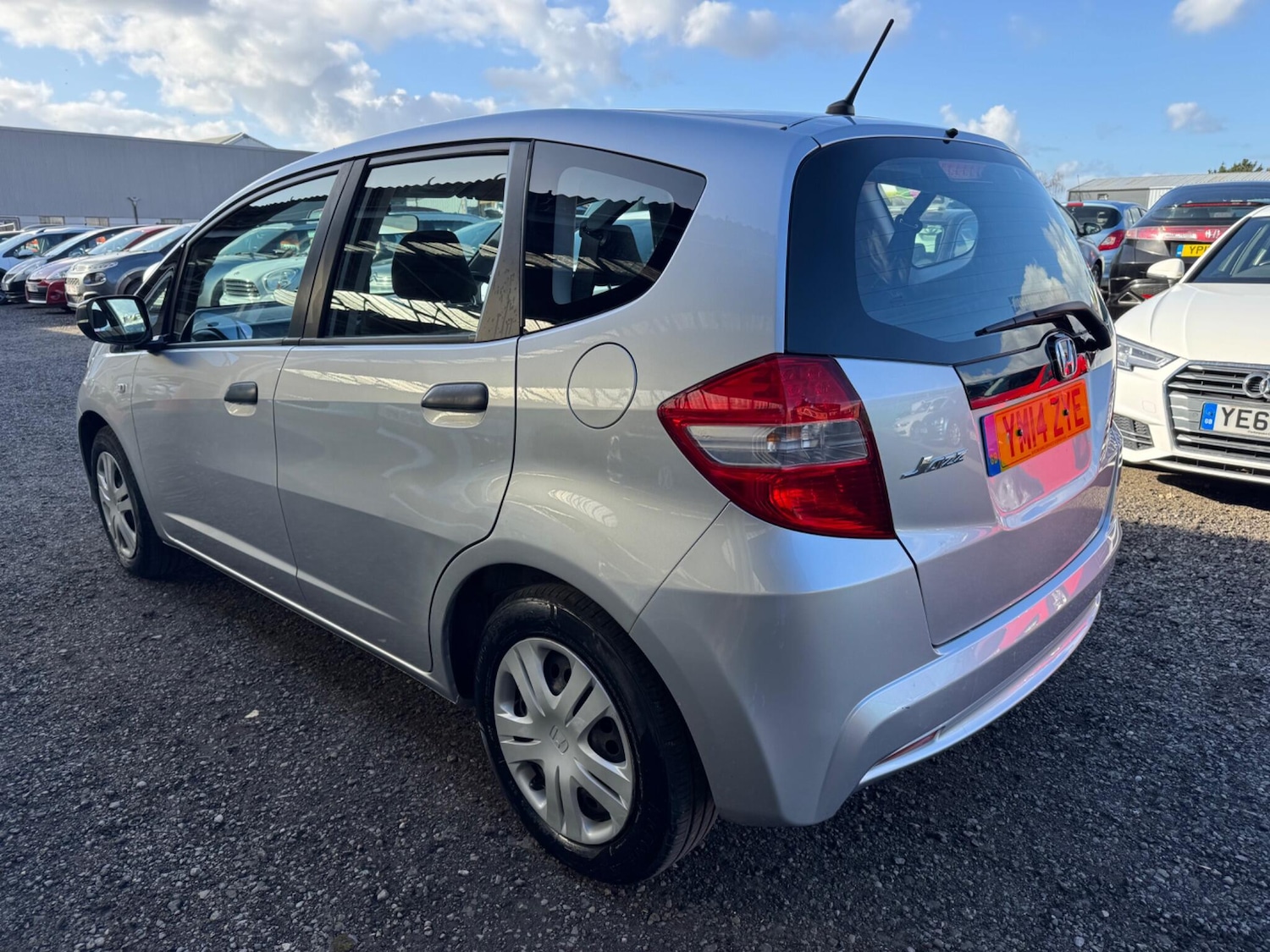 Used Honda Jazz 2014 for sale - 78102418: Photo 11