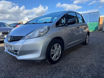 Used Honda Jazz 2014 for sale - 78102418: Photo